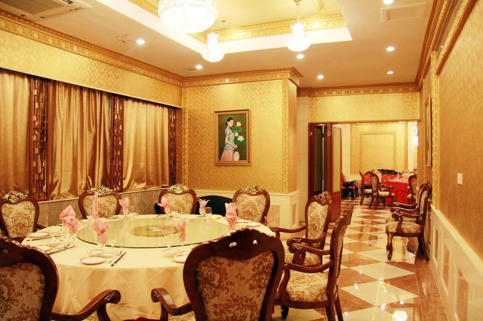 Harvest Qilin Hotel Sanya Extérieur photo